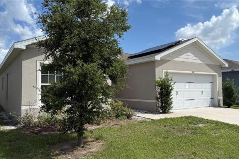 Villa ou maison à louer à Winter Haven, Floride: 3 chambres, 120.96 m2 № 1841778 - photo 3