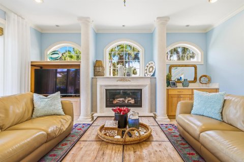 Casa en venta en Bonita Springs, Florida, 4 dormitorios, 354.79 m2 № 2171833 - foto 7