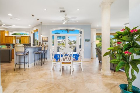 Casa en venta en Bonita Springs, Florida, 4 dormitorios, 354.79 m2 № 2171833 - foto 20