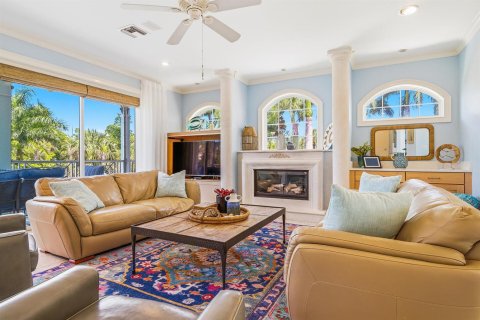 Casa en venta en Bonita Springs, Florida, 4 dormitorios, 354.79 m2 № 2171833 - foto 6