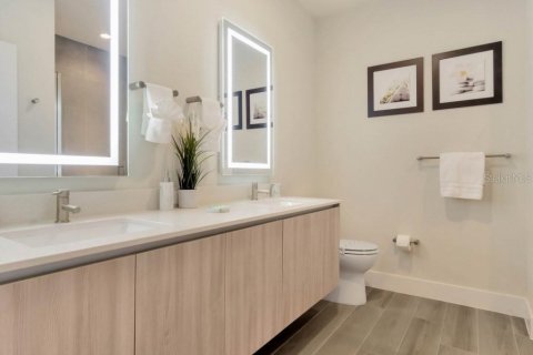 Touwnhouse à vendre à Clermont, Floride: 3 chambres, 172.05 m2 № 2128711 - photo 16