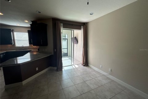 Touwnhouse à vendre à Oldsmar, Floride: 3 chambres, 141.68 m2 № 1895123 - photo 4