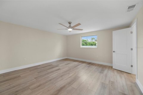 Villa ou maison à vendre à Port Charlotte, Floride: 3 chambres, 184.13 m2 № 1851467 - photo 27