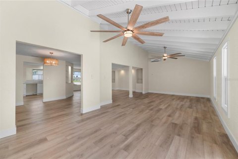 Villa ou maison à vendre à Port Charlotte, Floride: 3 chambres, 184.13 m2 № 1851467 - photo 19