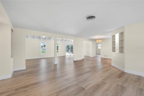 Villa ou maison à vendre à Port Charlotte, Floride: 3 chambres, 184.13 m2 № 1851467 - photo 13