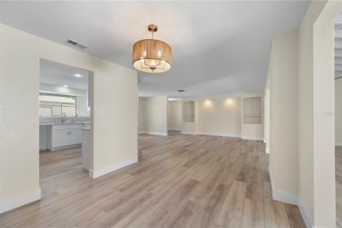 Villa ou maison à vendre à Port Charlotte, Floride: 3 chambres, 184.13 m2 № 1851467 - photo 17