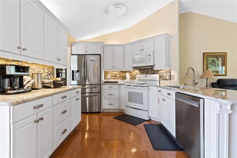 Casa en alquiler en Kissimmee, Florida, 4 dormitorios, 172.43 m2 № 1873593 - foto 19