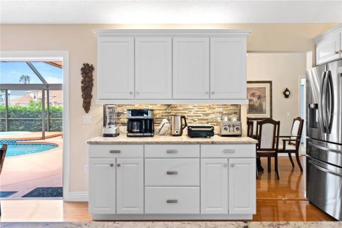 Casa en alquiler en Kissimmee, Florida, 4 dormitorios, 172.43 m2 № 1873593 - foto 17