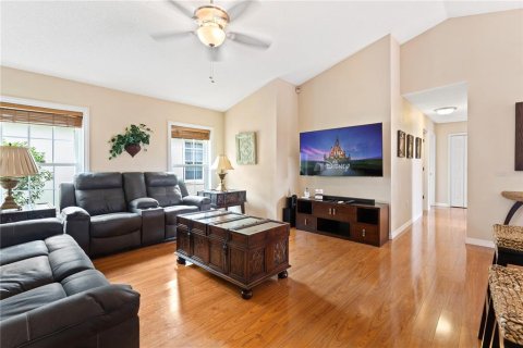 Casa en alquiler en Kissimmee, Florida, 4 dormitorios, 172.43 m2 № 1873593 - foto 15