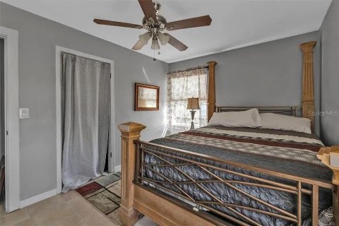 House in Punta Gorda, Florida 3 bedrooms, 115.94 sq.m. № 1914285 - photo 22