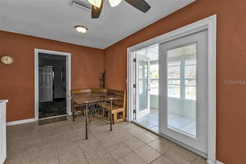 House in Punta Gorda, Florida 3 bedrooms, 115.94 sq.m. № 1914285 - photo 11