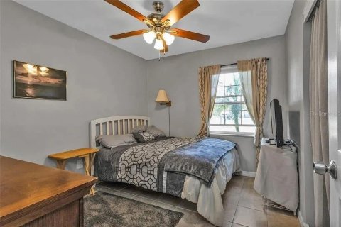 House in Punta Gorda, Florida 3 bedrooms, 115.94 sq.m. № 1914285 - photo 13