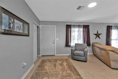 House in Punta Gorda, Florida 3 bedrooms, 115.94 sq.m. № 1914285 - photo 5