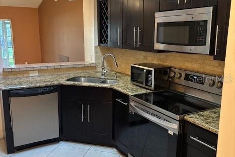 Touwnhouse à vendre à Orlando, Floride: 2 chambres, 96.25 m2 № 2428973 - photo 7