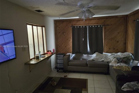 Casa en venta en North Lauderdale, Florida, 2 dormitorios, 135.17 m2 № 1928587 - foto 15