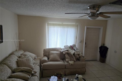 Casa en venta en North Lauderdale, Florida, 2 dormitorios, 135.17 m2 № 1928587 - foto 26