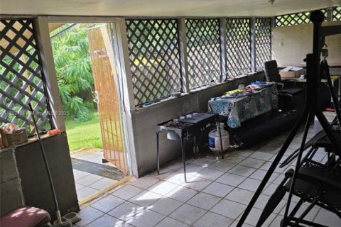 Casa en venta en North Lauderdale, Florida, 2 dormitorios, 135.17 m2 № 1928587 - foto 5