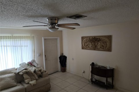 Casa en venta en North Lauderdale, Florida, 2 dormitorios, 135.17 m2 № 1928587 - foto 20