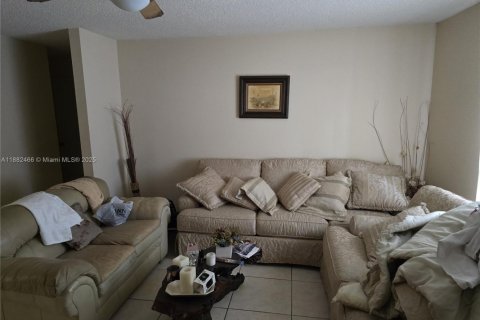 Casa en venta en North Lauderdale, Florida, 2 dormitorios, 135.17 m2 № 1928587 - foto 25