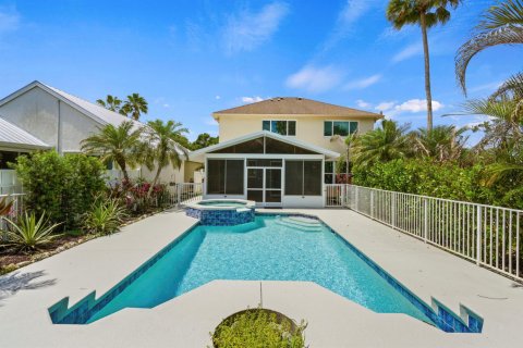 Casa en venta en Palm City, Florida, 4 dormitorios, 218.6 m2 № 2087458 - foto 4