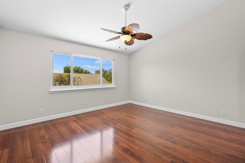 Casa en venta en Palm City, Florida, 4 dormitorios, 218.6 m2 № 2087458 - foto 25