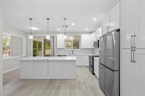 Casa en venta en Palm City, Florida, 4 dormitorios, 218.6 m2 № 2087458 - foto 17