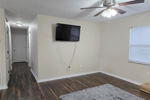 Casa en venta en Eustis, Florida, 3 dormitorios, 124.02 m2 № 1915381 - foto 15