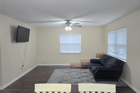 Casa en venta en Eustis, Florida, 3 dormitorios, 124.02 m2 № 1915381 - foto 13