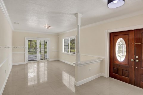 House in Southwest Ranches, Florida 3 bedrooms, 166.85 sq.m. № 1691220 - photo 11