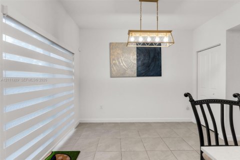 Adosado en venta en Homestead, Florida, 3 dormitorios, 123.37 m2 № 2432046 - foto 11
