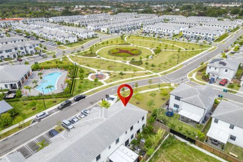 Adosado en venta en Homestead, Florida, 3 dormitorios, 123.37 m2 № 2432046 - foto 28