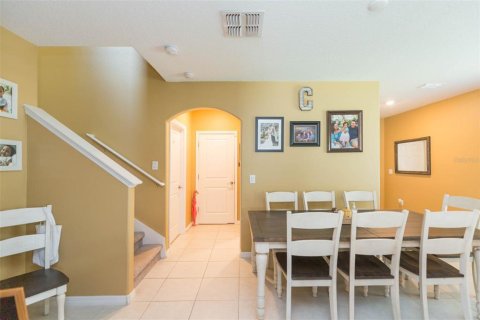 Casa en venta en Zephyrhills, Florida, 4 dormitorios, 192.59 m2 № 1844668 - foto 6