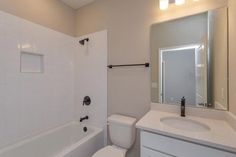 Townhouse in Winter Garden, Florida 3 bedrooms, 159.33 sq.m. № 1856443 - photo 22