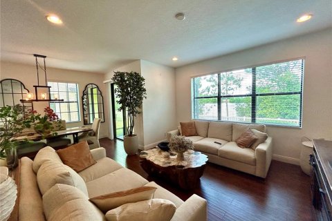 Townhouse in Tampa, Florida 4 bedrooms, 204.38 sq.m. № 1912234 - photo 7