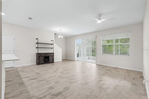 Touwnhouse à louer à Riverview, Floride: 4 chambres, 198.9 m2 № 2413867 - photo 4