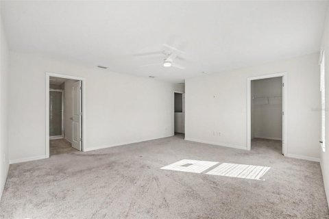 Touwnhouse à louer à Riverview, Floride: 4 chambres, 198.9 m2 № 2413867 - photo 13