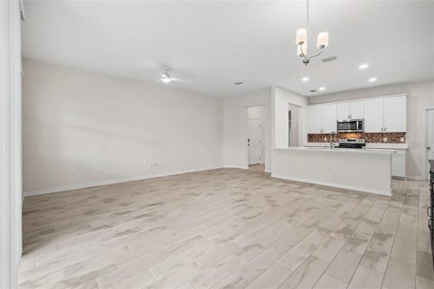 Touwnhouse à louer à Riverview, Floride: 4 chambres, 198.9 m2 № 2413867 - photo 6