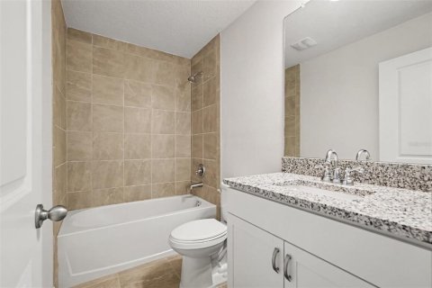 Touwnhouse à louer à Riverview, Floride: 4 chambres, 198.9 m2 № 2413867 - photo 23