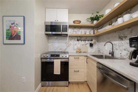 Appartement à louer à Gainesville, Floride: 2 chambres, 77.76 m2 № 1581045 - photo 7