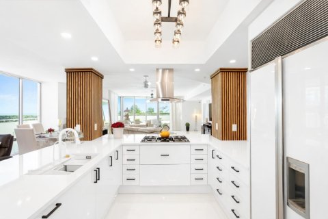 Купить кондоминиум в Холливуд, Флорида 3 комнаты, 257.99м2, № 2190845 - фото 5