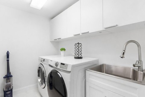 Купить кондоминиум в Холливуд, Флорида 3 комнаты, 257.99м2, № 2190845 - фото 30