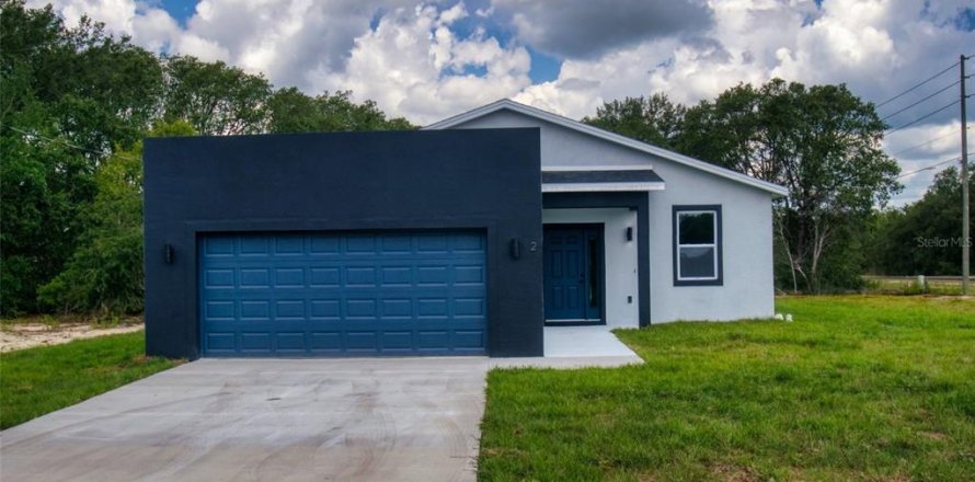 House in Ocklawaha, Florida 3 bedrooms, 143.63 sq.m. № 2104203