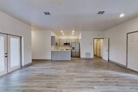 House in Ocklawaha, Florida 3 bedrooms, 143.63 sq.m. № 2104203 - photo 3