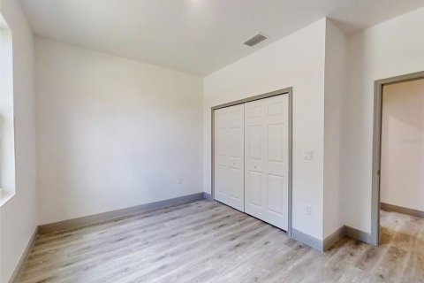 House in Ocklawaha, Florida 3 bedrooms, 143.63 sq.m. № 2104203 - photo 7