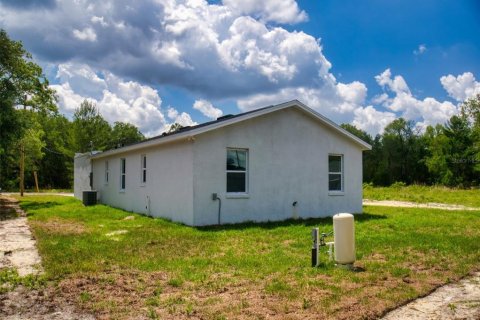 House in Ocklawaha, Florida 3 bedrooms, 143.63 sq.m. № 2104203 - photo 13