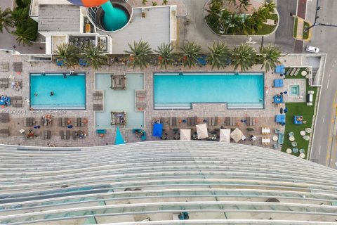 Снять в аренду кондоминиум в Холливуд, Флорида 2 спальни, 108.88м2, № 2005626 - фото 25