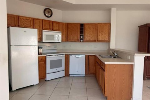 Copropriété à louer à Port St. Lucie, Floride: 1 chambre, 121.89 m2 № 2389528 - photo 5