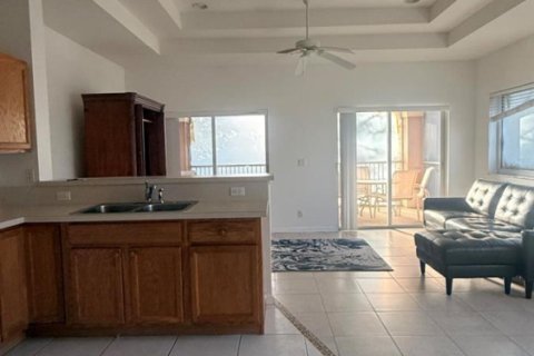 Copropriété à louer à Port St. Lucie, Floride: 1 chambre, 121.89 m2 № 2389528 - photo 4