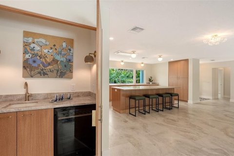 House in Sarasota, Florida 3 bedrooms, 274.71 sq.m. № 2393630 - photo 11