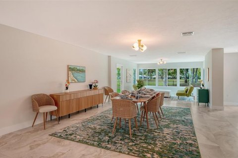 House in Sarasota, Florida 3 bedrooms, 274.71 sq.m. № 2393630 - photo 19